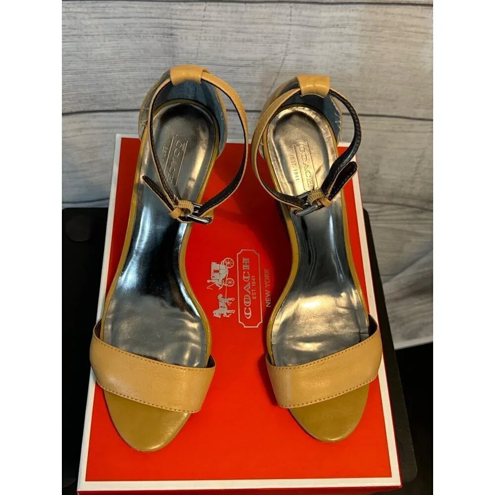 Coach Sharrin Soft Veg Leather Wedge Sandals Size 9